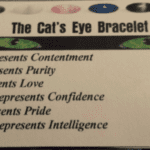 A close up of the cat 's eye bracelet